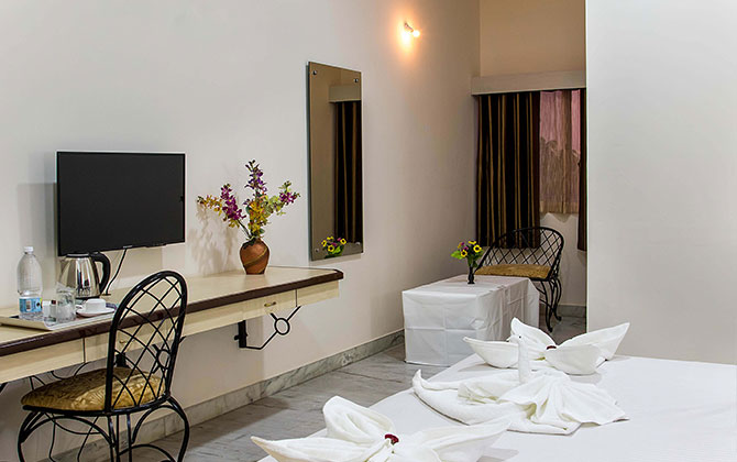 Hotel Rooms near Rajarajeshwari Nagar